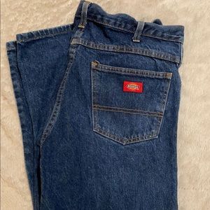 Men’s jeans.